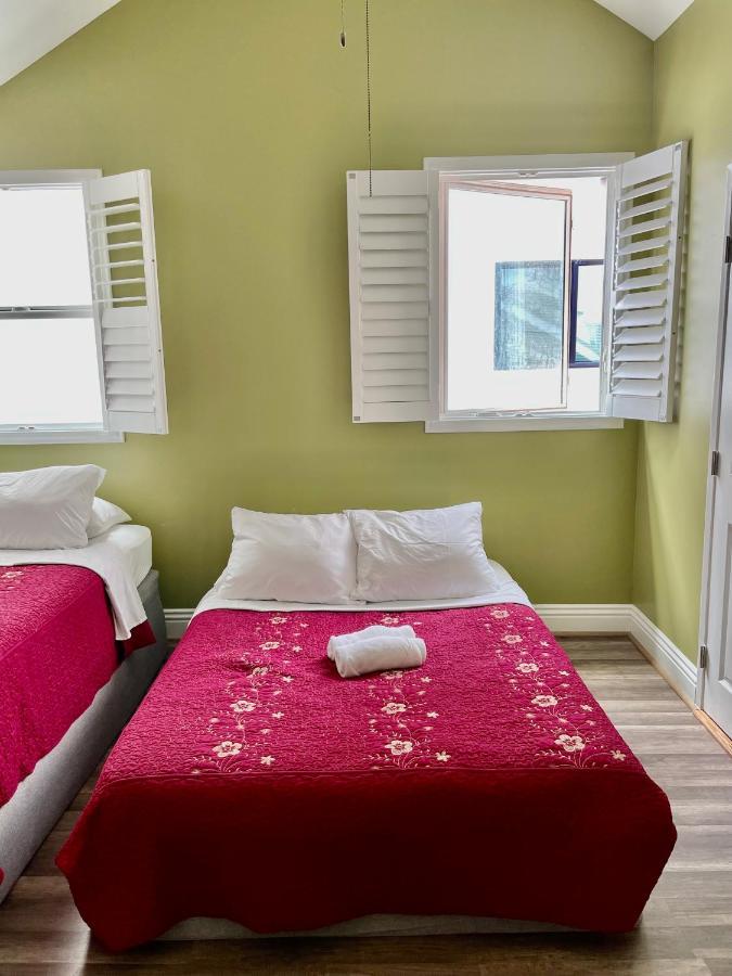 Private Large La Bedroom W Private Full Bathroom Or Half-bathroom - Tv - Ac - Wifi - Private Fridge Near Usc - Exposition Park - Usc Memorial Coliseum - Banc Of California Bmo Stadium - Downtown Angeles Dtla - Of Southern California Us * Los Angeles