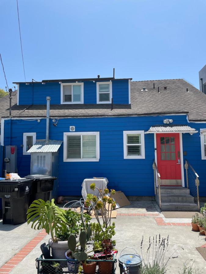 Séjour chez l'habitant Private Large La Bedroom W Private Full Bathroom Or Half-bathroom - Tv - Ac - Wifi - Private Fridge Near Usc - Exposition Park - Usc Memorial Coliseum - Banc Of California Bmo Stadium - Downtown Angeles Dtla - Of Southern California Us Los Angeles