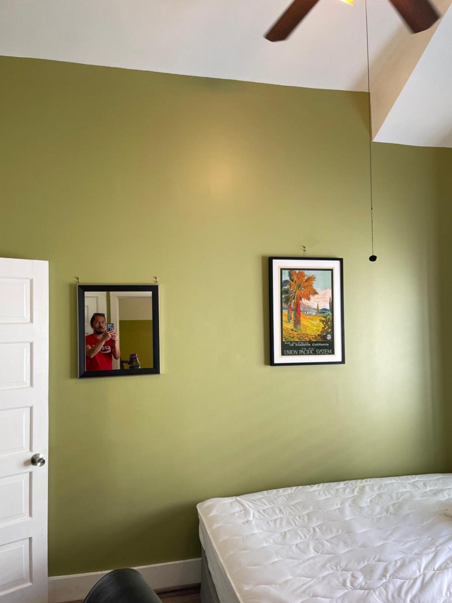 Private Large La Bedroom W Private Full Bathroom Or Half-bathroom - Tv - Ac - Wifi - Private Fridge Near Usc - Exposition Park - Usc Memorial Coliseum - Banc Of California Bmo Stadium - Downtown Angeles Dtla - Of Southern California Us * Los Angeles