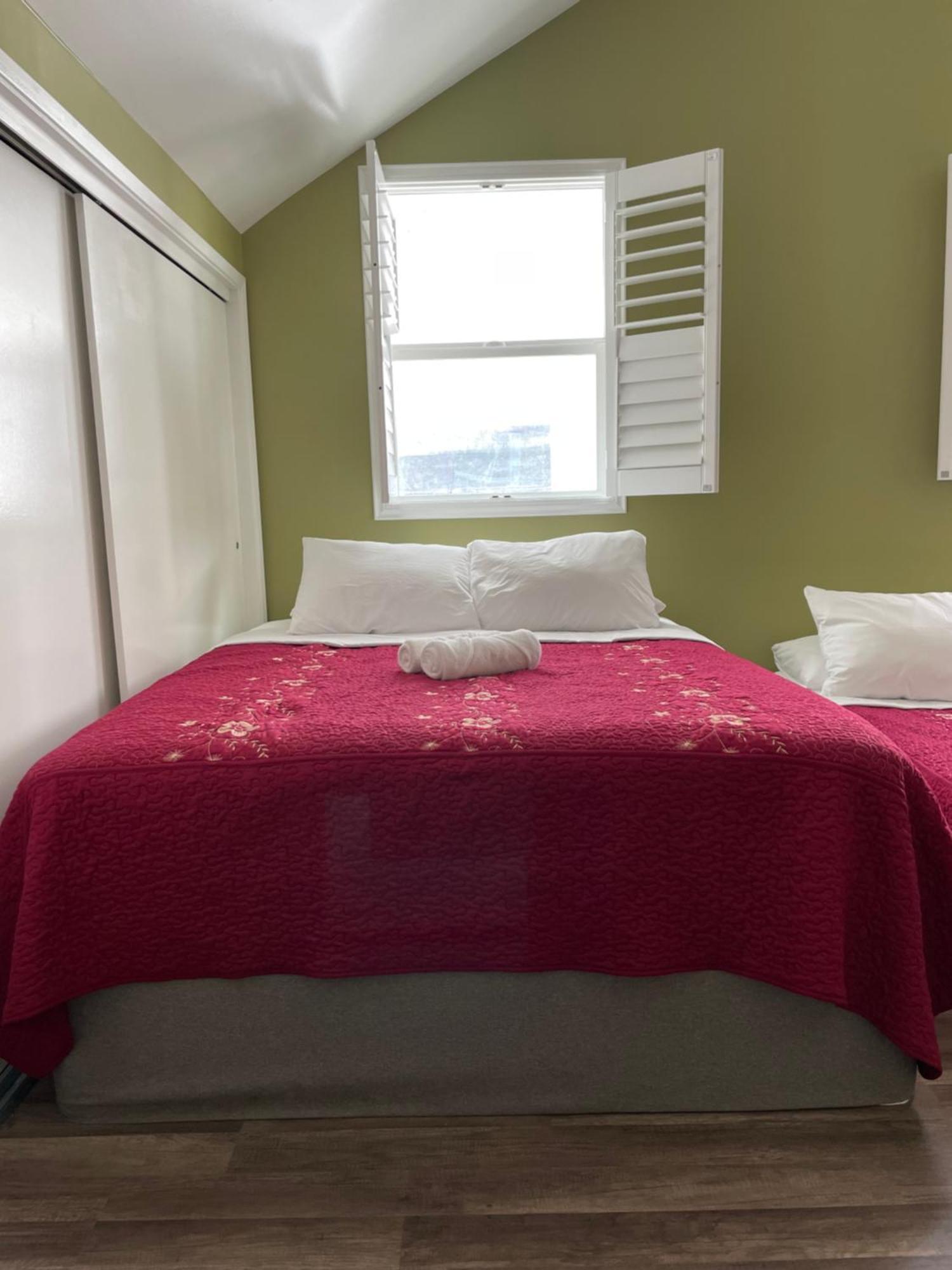 Private Large La Bedroom W Private Full Bathroom Or Half-bathroom - Tv - Ac - Wifi - Private Fridge Near Usc - Exposition Park - Usc Memorial Coliseum - Banc Of California Bmo Stadium - Downtown Angeles Dtla - Of Southern California Us *