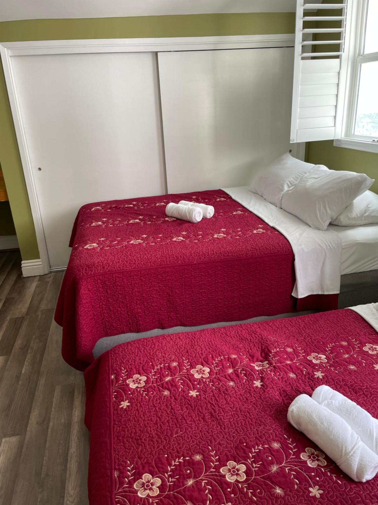 Private Large La Bedroom W Private Full Bathroom Or Half-bathroom - Tv - Ac - Wifi - Private Fridge Near Usc - Exposition Park - Usc Memorial Coliseum - Banc Of California Bmo Stadium - Downtown Angeles Dtla - Of Southern California Us Séjour chez l'habitant Los Angeles