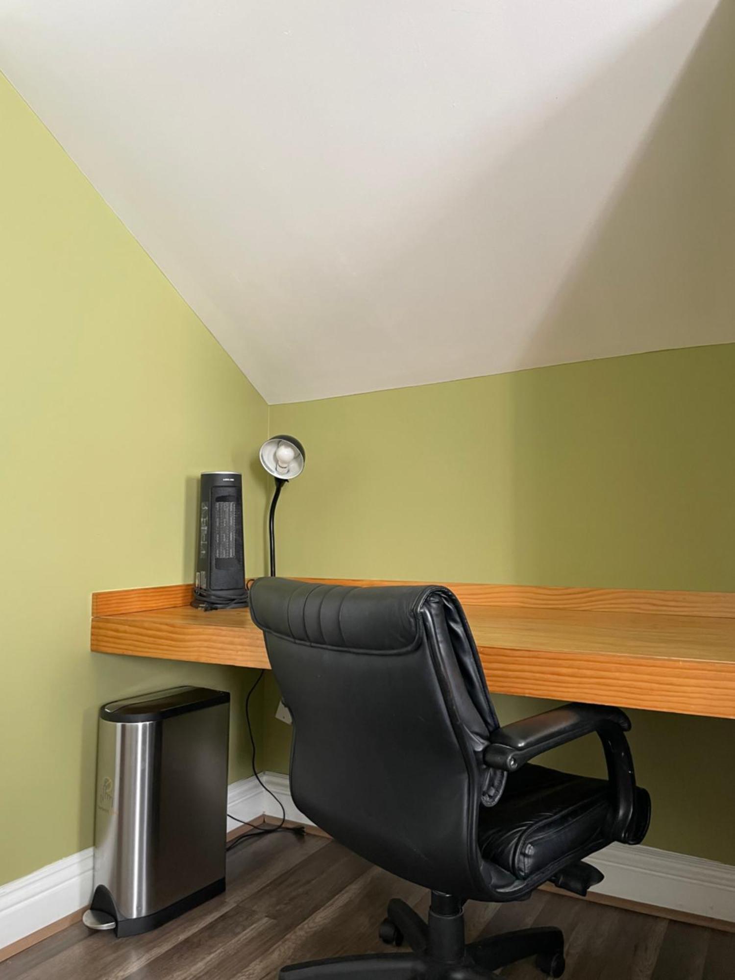 Séjour chez l'habitant Private Large La Bedroom W Private Full Bathroom Or Half-bathroom - Tv - Ac - Wifi - Private Fridge Near Usc - Exposition Park - Usc Memorial Coliseum - Banc Of California Bmo Stadium - Downtown Angeles Dtla - Of Southern California Us Los Angeles